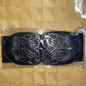 New Women Vintage Metal Buckle Wide Belt in Black